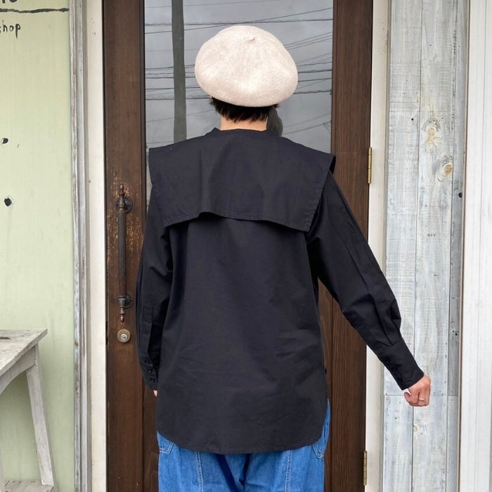 8064　付け襟付きバンドカラーブラウス