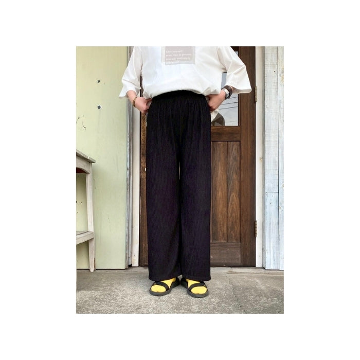9461　リラックスプリーツパンツ