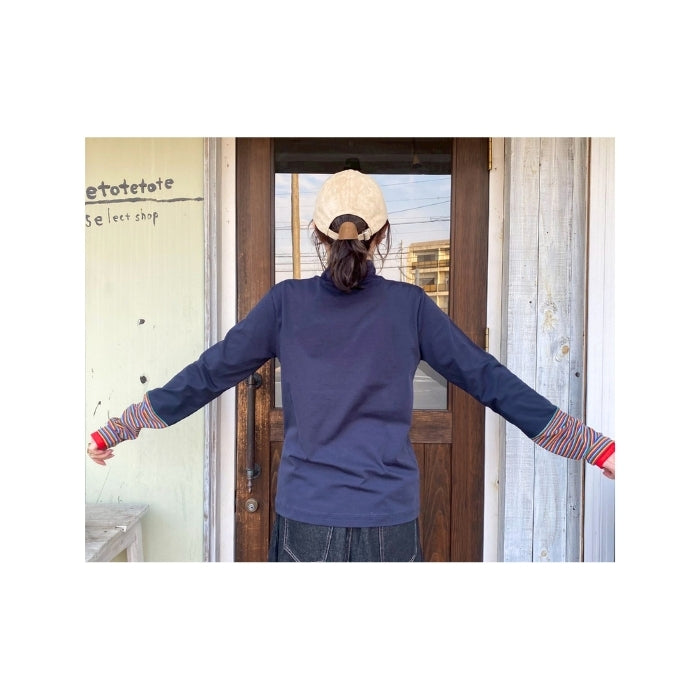 80914886　袖切替サムホール付ハイネック無地インナー