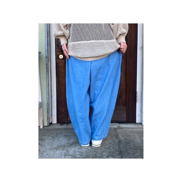 2191　バルーンシルエットデニムパンツ