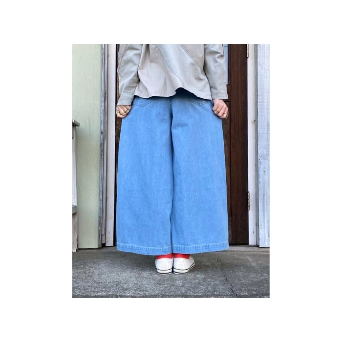 9578　ワイドフレアーデニムパンツ