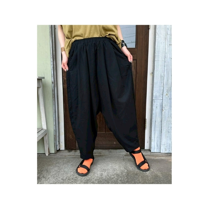 1041861　綿麻ダボっとパンツ　2025春夏