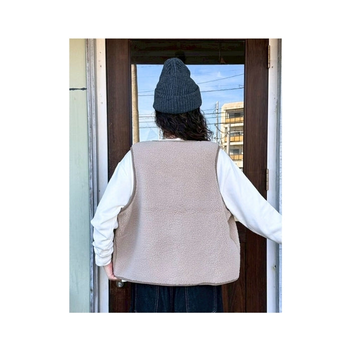 1218　ボア無地ベスト